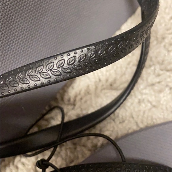 brand new gray flip flops - Picture 3 of 3